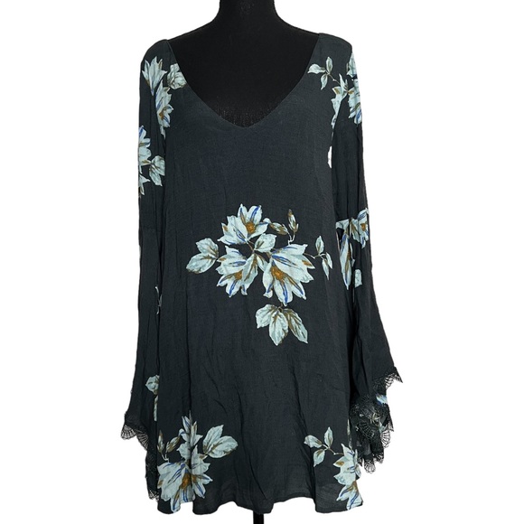 Free People Wanderer Floral Mini Bell Sleeve Dress Small Women’s Black Blue - Picture 2 of 7